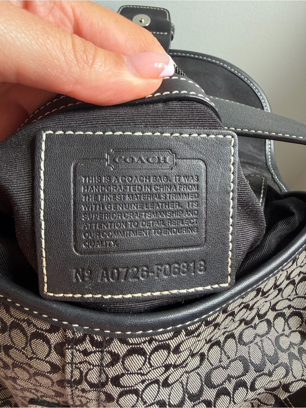 Vintage Coach Black and Gray Signature Shoulder Bag - Picture 7 of 7